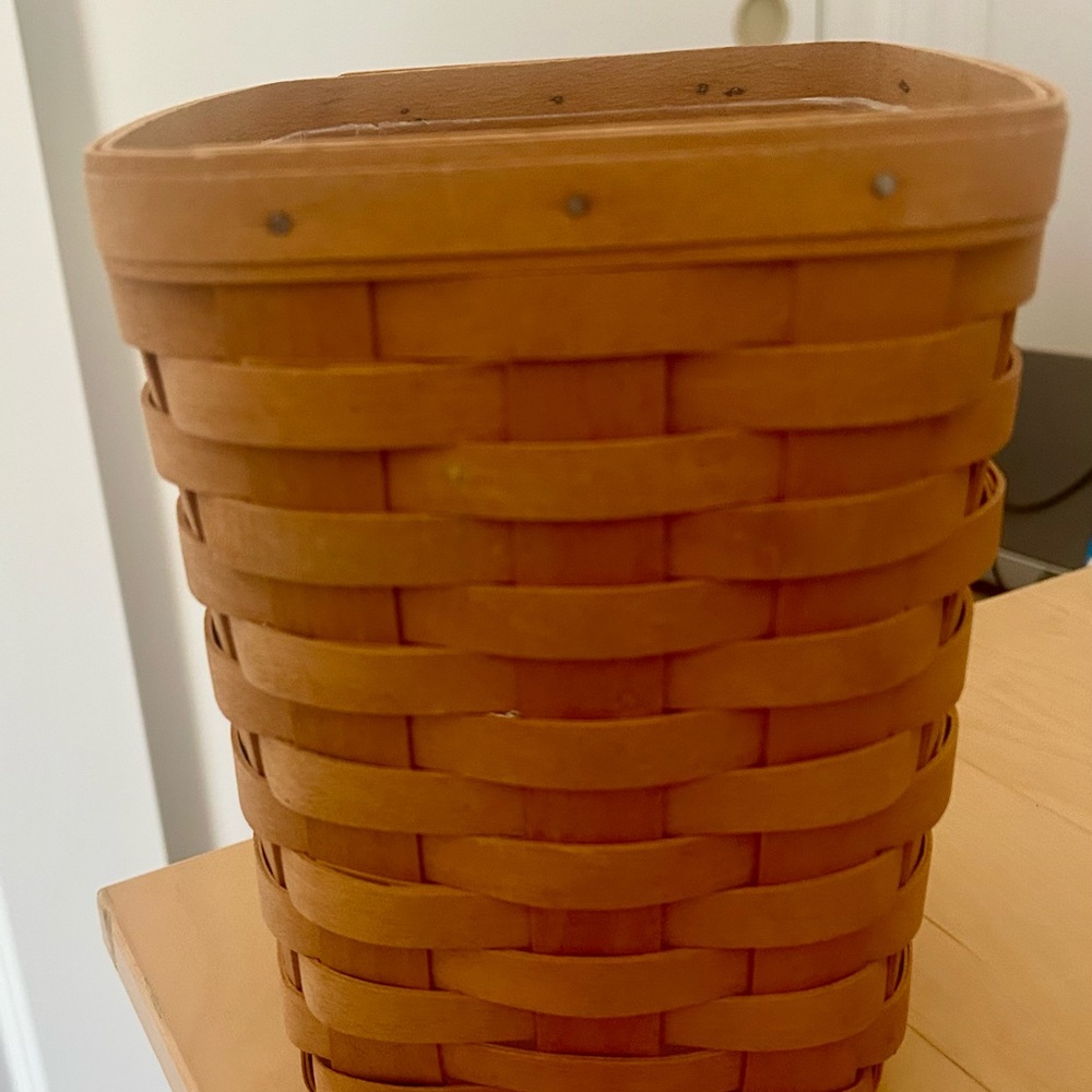 1997 Longaberger Tall Kitchen Basket with Liner